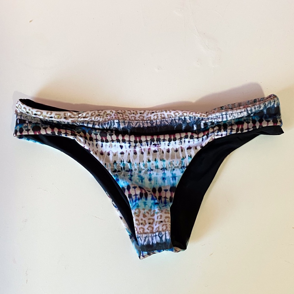 RARE L Space 'Monique Bitsy' Ruched Bikini Bottoms
